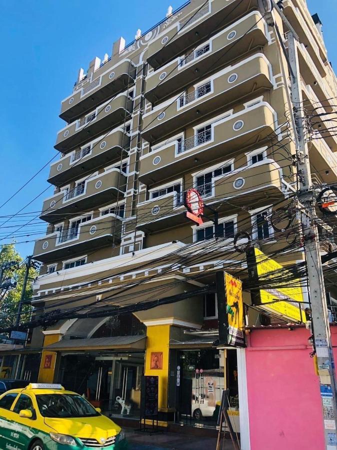 Varindavan Park Serviced Residence Bangkok Bagian luar foto