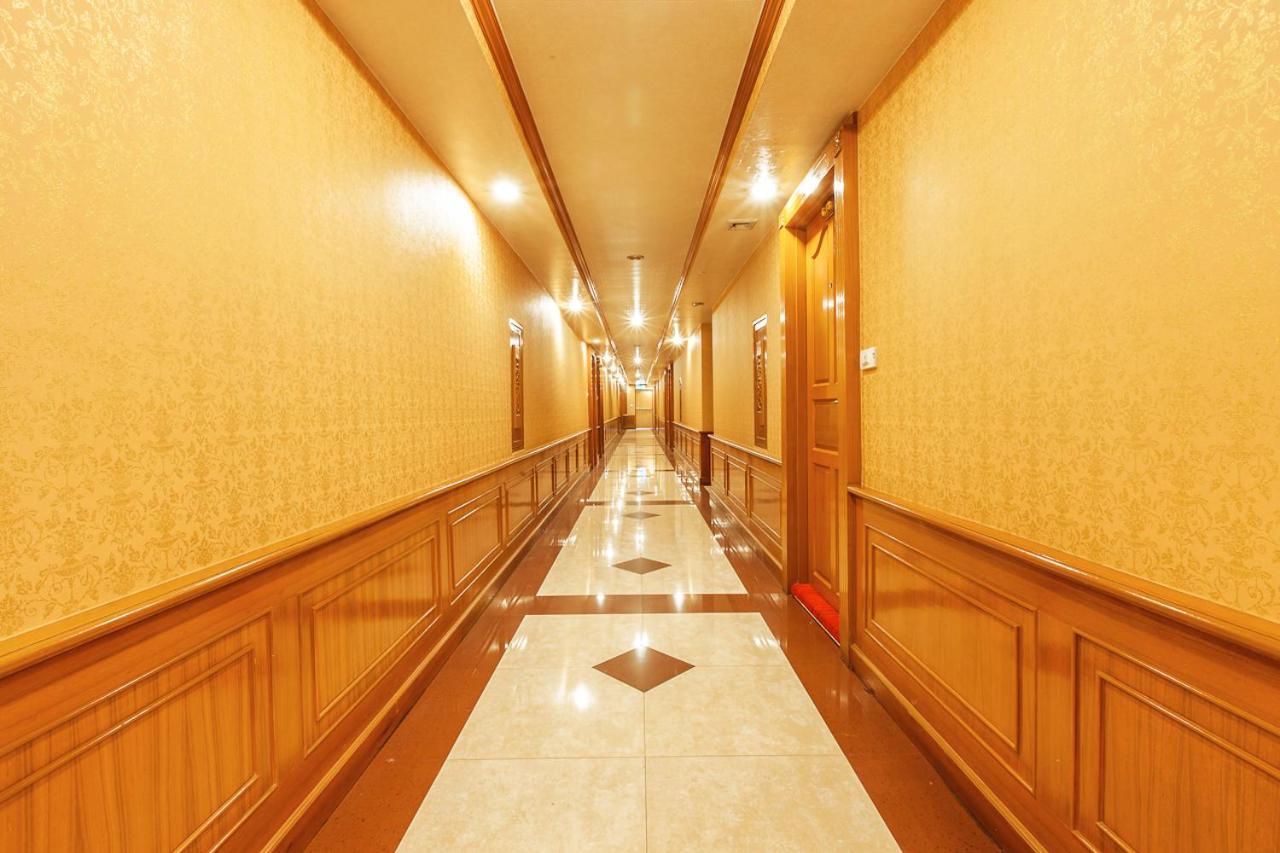 Varindavan Park Serviced Residence Bangkok Bagian luar foto