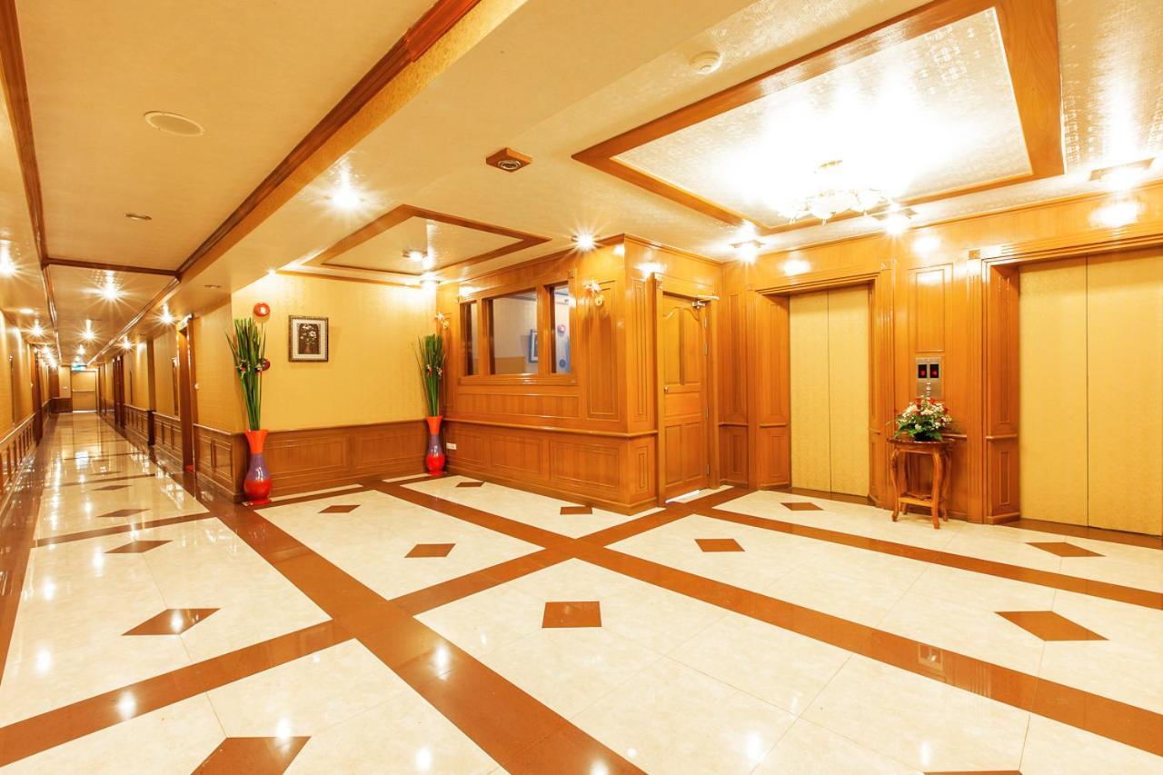 Varindavan Park Serviced Residence Bangkok Bagian luar foto