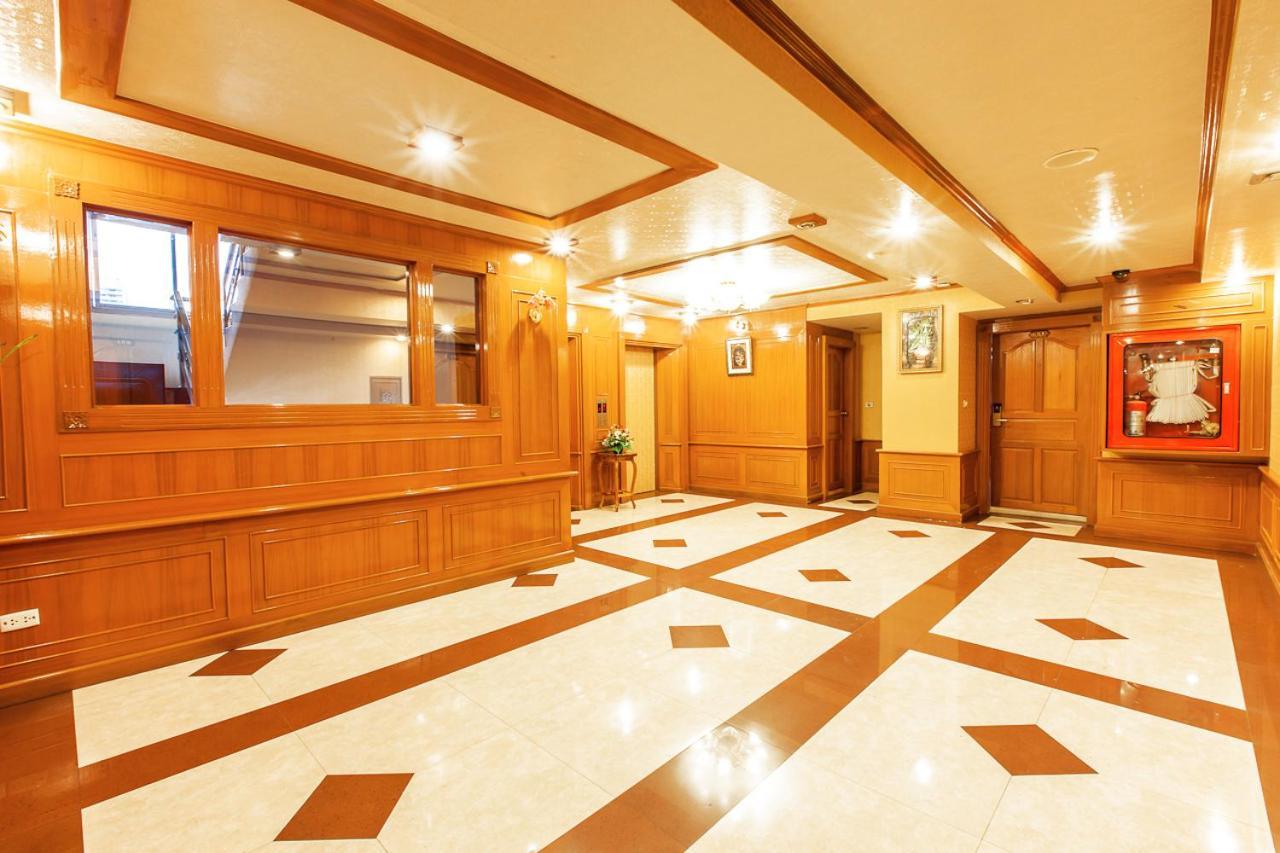 Varindavan Park Serviced Residence Bangkok Bagian luar foto