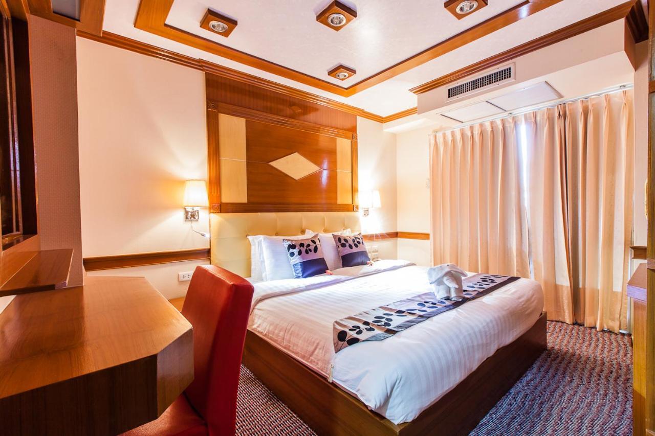 Varindavan Park Serviced Residence Bangkok Bagian luar foto