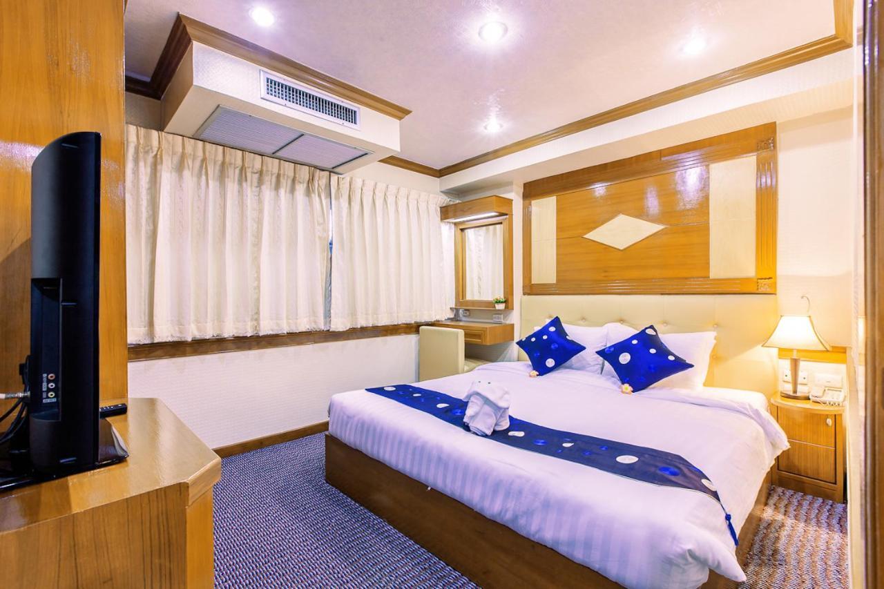 Varindavan Park Serviced Residence Bangkok Bagian luar foto