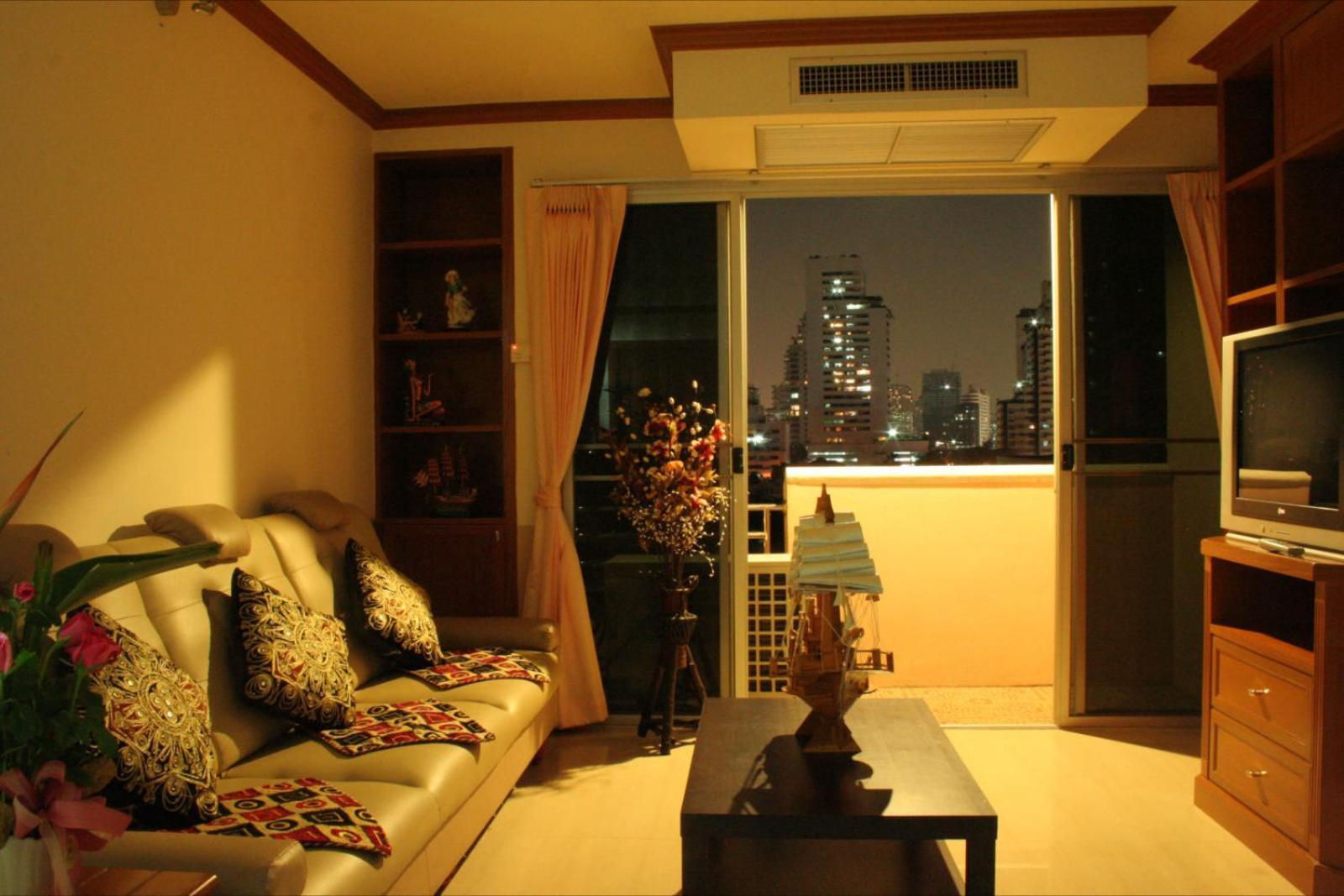 Varindavan Park Serviced Residence Bangkok Bagian luar foto